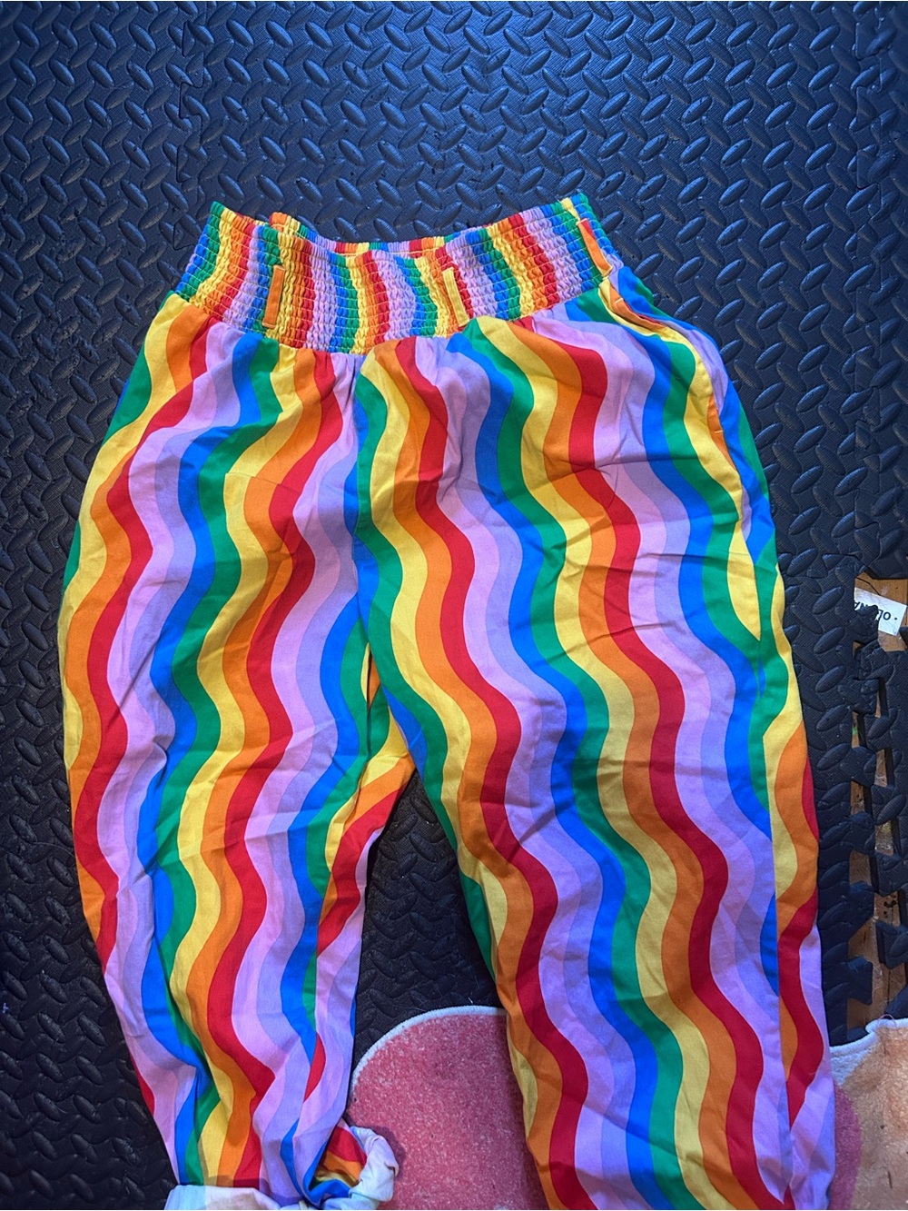 Lucy & Yak Rainbow Wavy Stripe Alexa’s